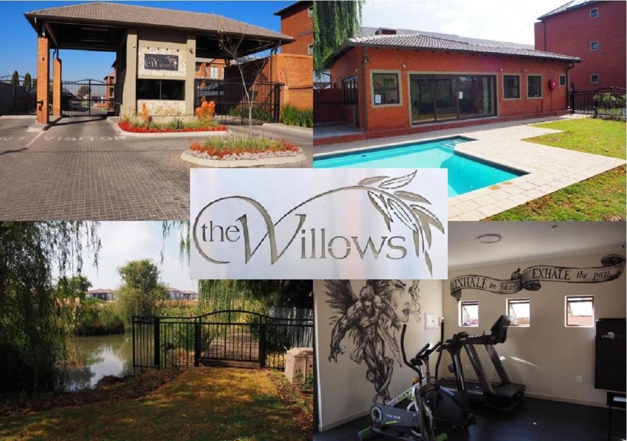 Or Tambo Self Catering Apartments, The Willows Boksburg Exterior foto